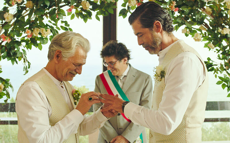ゲイの父親同士が再婚！？イタリアNo.1映画『泣いたり笑ったり』が公開【GENXY】