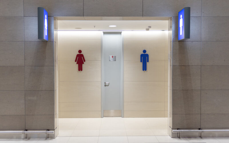 トランスジェンダーのトイレ使用制限は「違法」と最高裁。LGBTQ関連では初【GENXY】